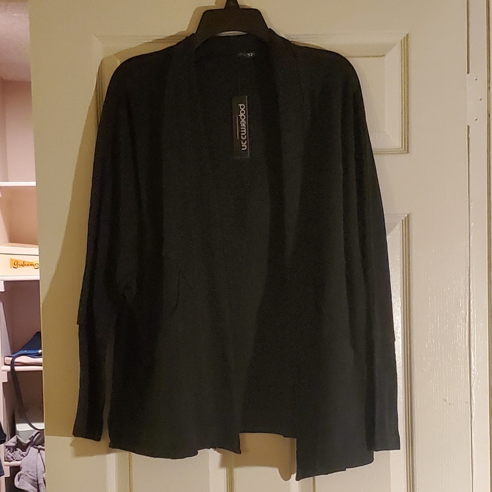 PaperMoon: Batwing-like Black Cardigan